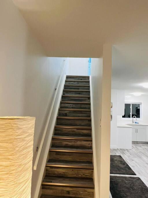 Walking Distance To St Boniface, Easy Parking Βίλα Γουίνιπεγκ Εξωτερικό φωτογραφία