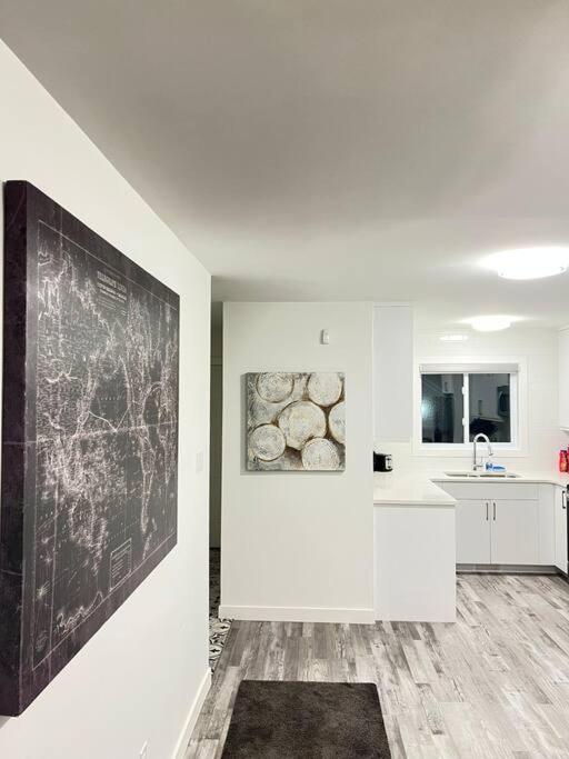 Walking Distance To St Boniface, Easy Parking Βίλα Γουίνιπεγκ Εξωτερικό φωτογραφία